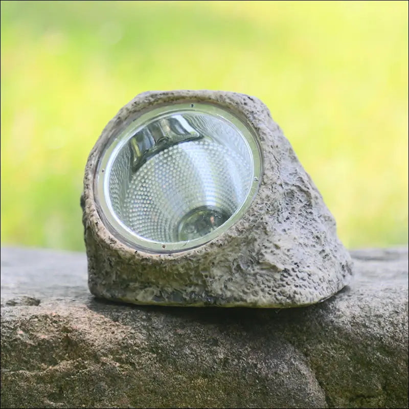 Outdoor Waterproof Resin Solar Stone Light - EVERRD USA