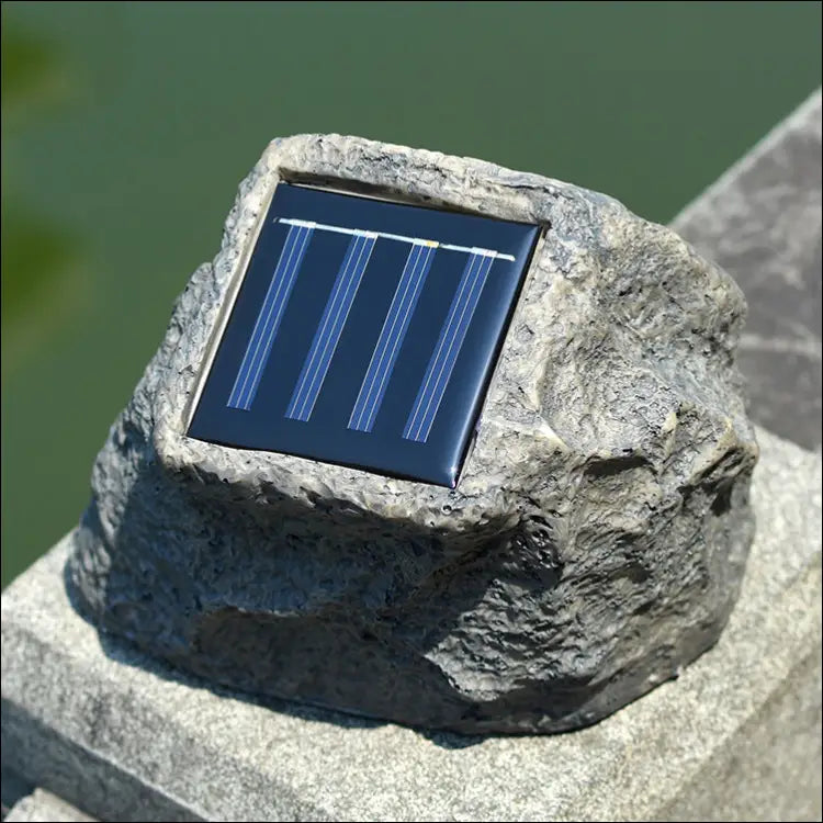 Outdoor Waterproof Resin Solar Stone Light - EVERRD USA